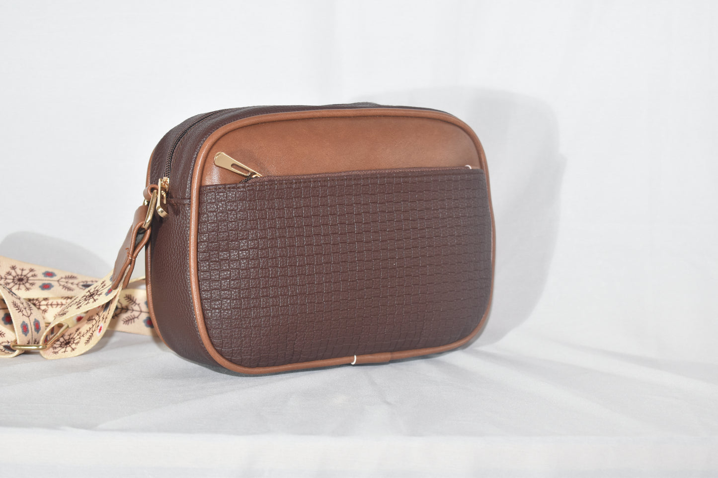 ISHAAYA Stylish Crossbody Sling Bag (Brown)